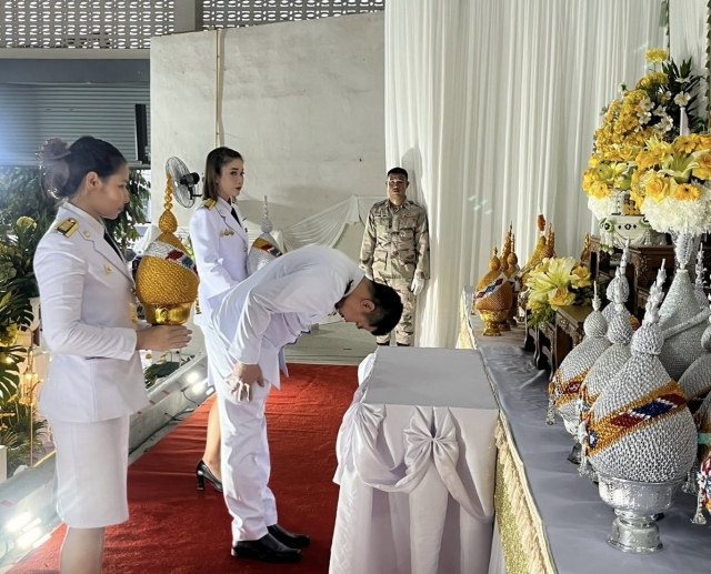 เฉลิมพระเกียรติพระบาทสมเด็จพระเจ้าอยู่หัว