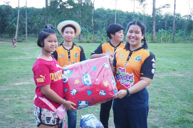 กิจกรรมเพื่อการกุศล พี่ได้เล่น น้องได้เรียน ครั้งที่ 1